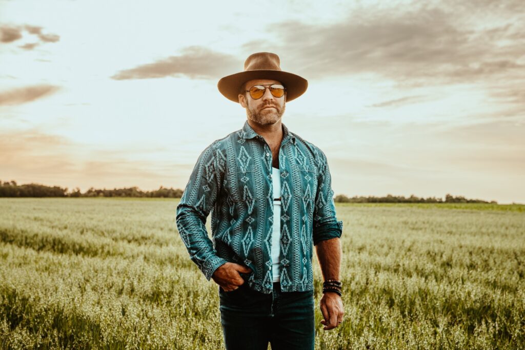 Drake White press photo